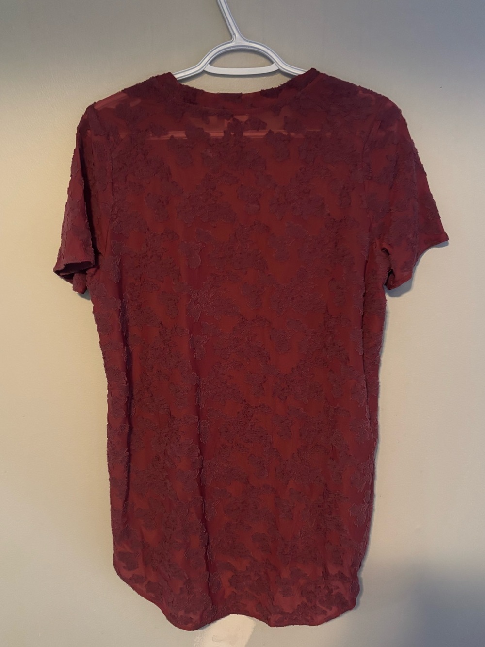 Aritzia Wilfred Tarascon Burgundy Appliqué Floral Semi Sheer Lace Blouse Medium - Picture 6 of 6